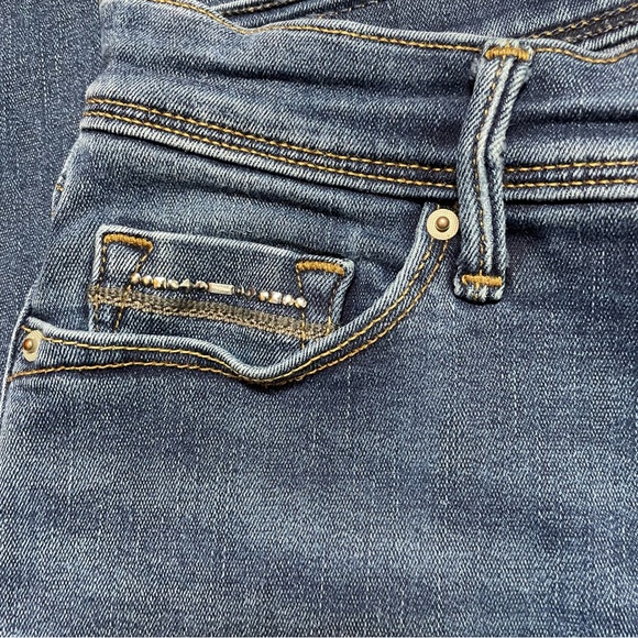 Levi’s Perfectly Slimming 512 Bootcut Jeans - Picture 4 of 10